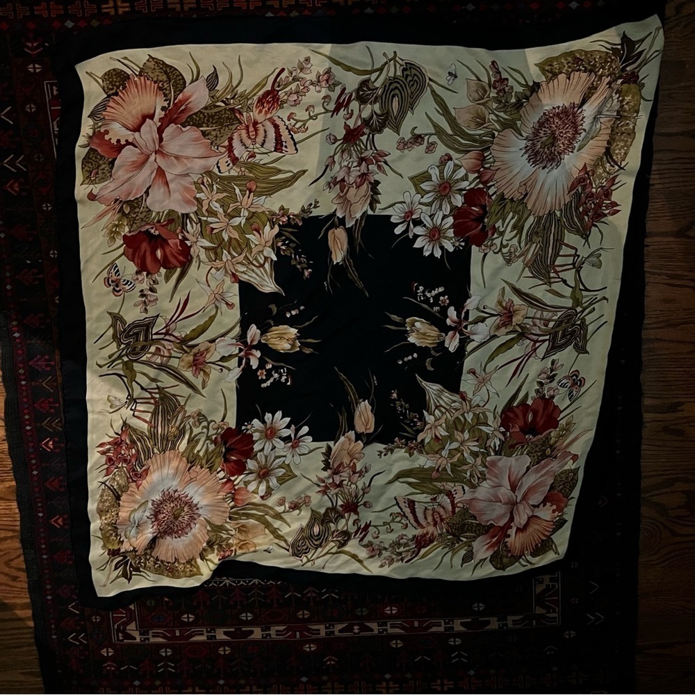 vintage '90s large 💯 silk square navy pink floral butterfly print scarf - Picture 4 of 8